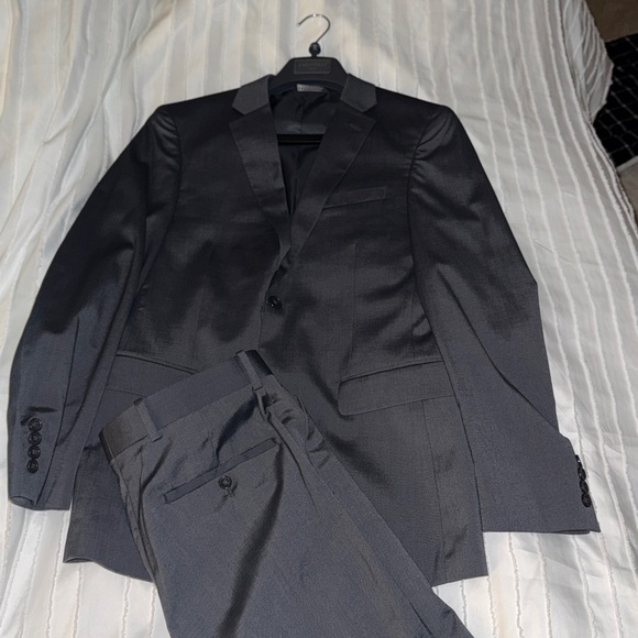 Caravelli Other - Caravelli Elegant grey Suit